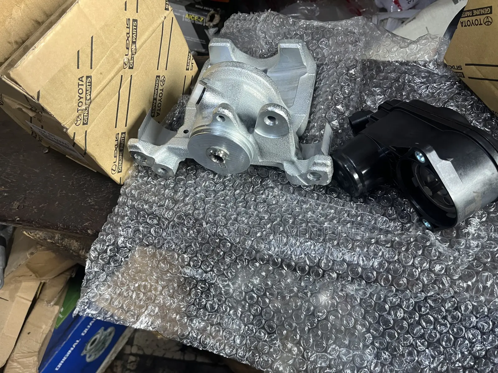 Complete Caliper With Actuator for Lx600, Latest RAV4