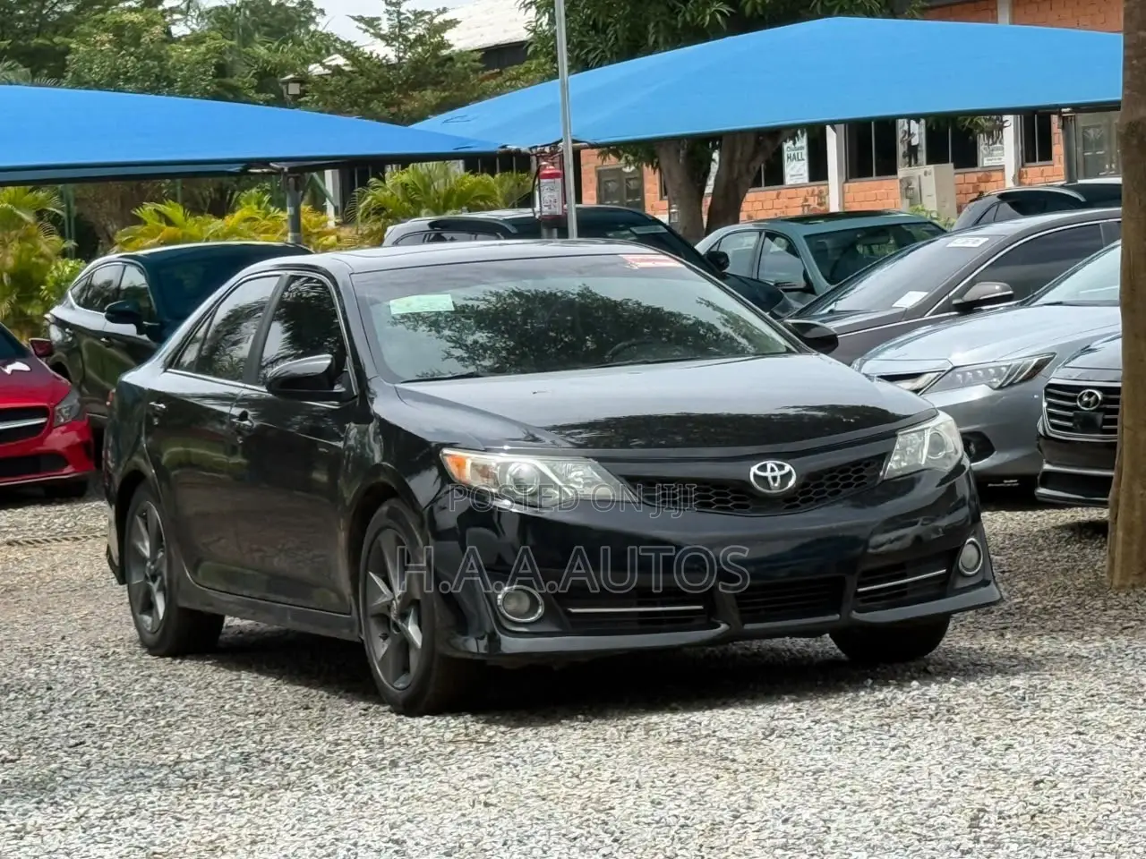 Toyota Camry SE 4dr Sedan (2.5L 4cyl 6A) 2013 Black