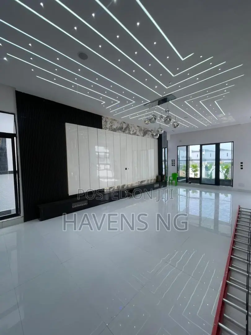 5bdrm Duplex in VGC / Ajah for sale
