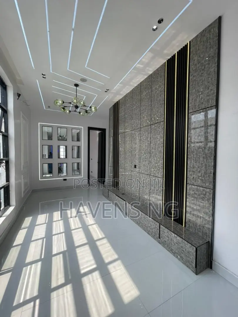 5bdrm Duplex in VGC / Ajah for sale