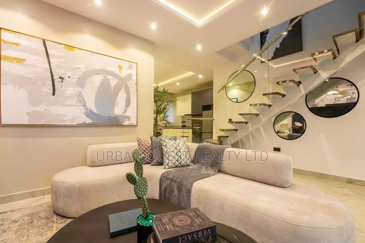 Furnished 2bdrm Apartment in Off Freedom Way, Lekki Phase 1 for sale