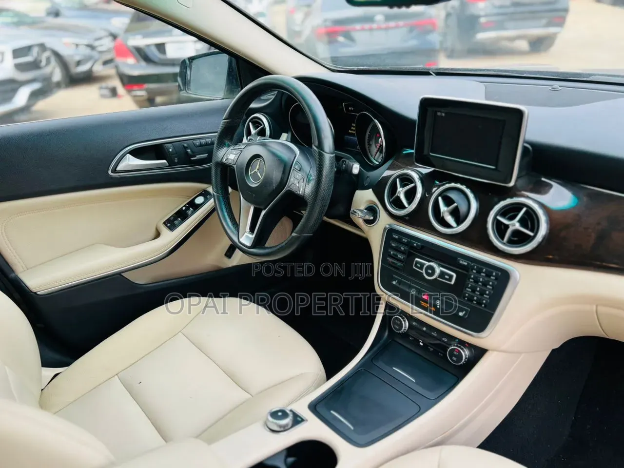 Mercedes-Benz GLA 250 2015 Black