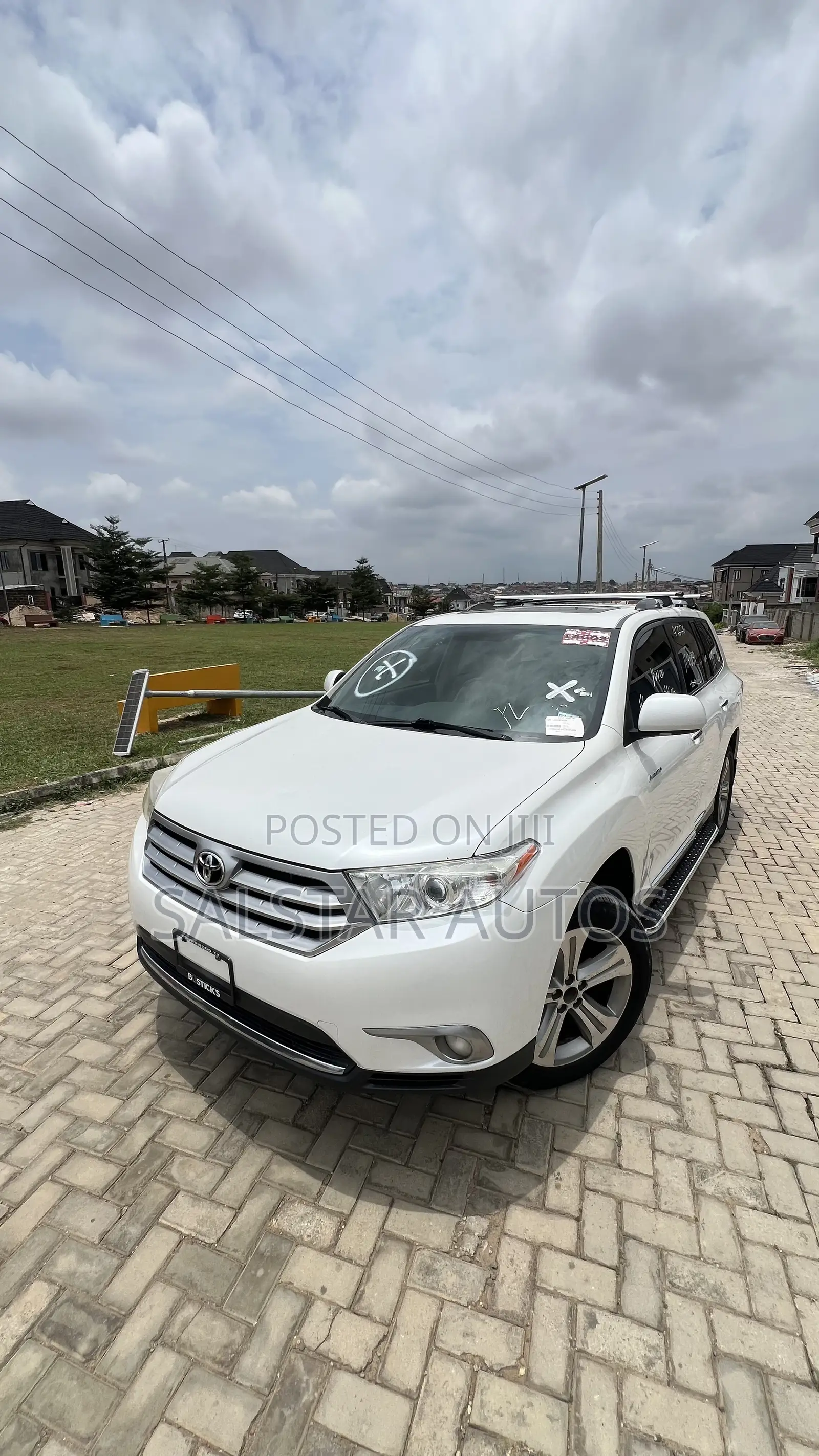 Toyota Highlander Limited 2012 White