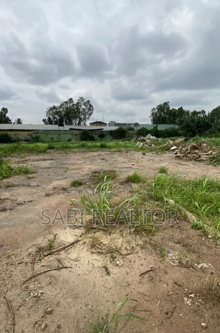 400 and 900sqm Commercial Plot of Land for Sale at Ikeja Lagos