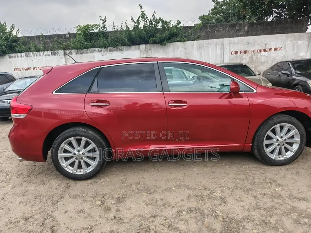 Toyota Venza 2011 Red