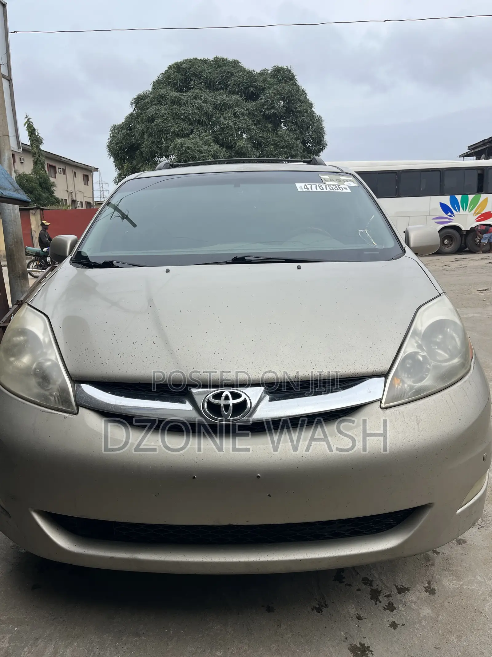 Toyota Sienna 2007 Gold