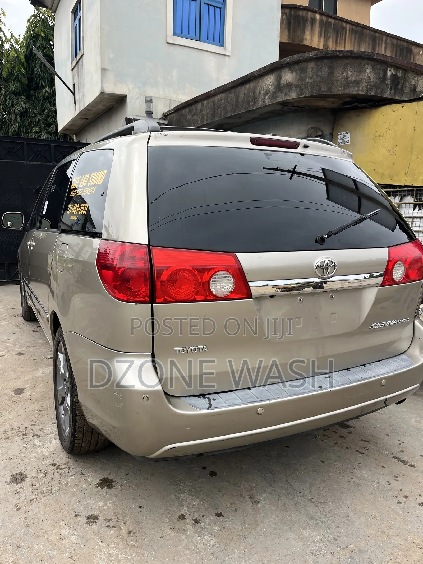 Toyota Sienna 2007 Gold