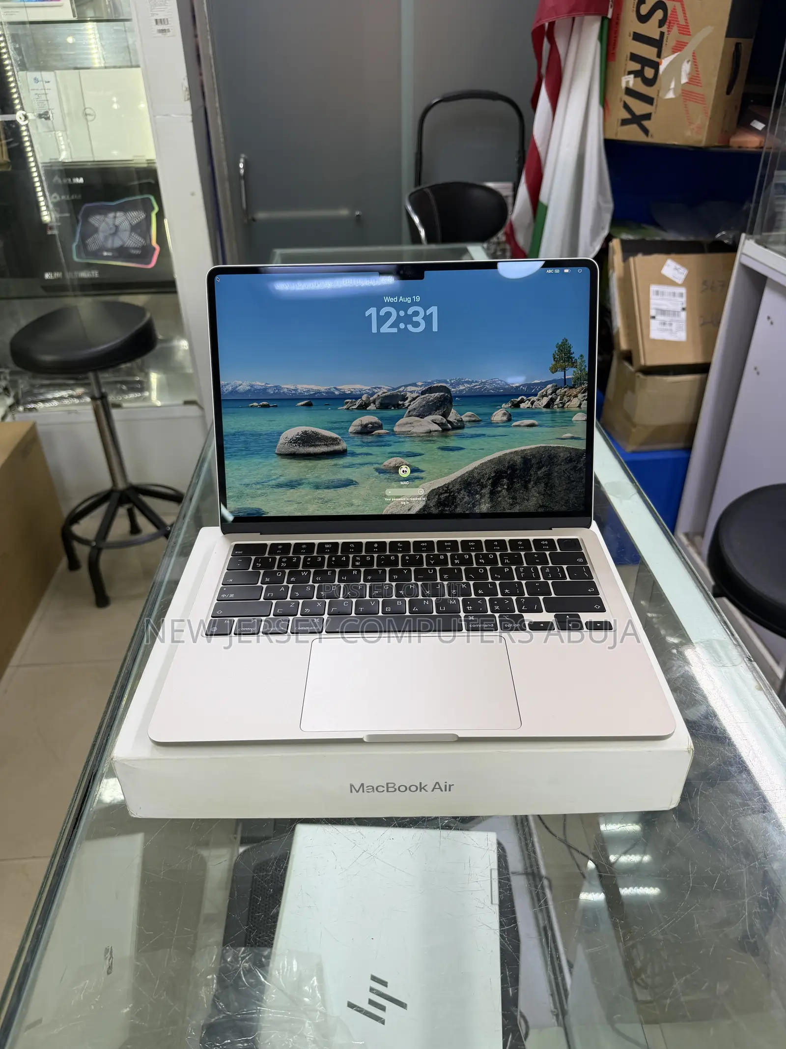 Laptop Apple MacBook Air 2024 M3 24GB Apple M3 SSD 512GB