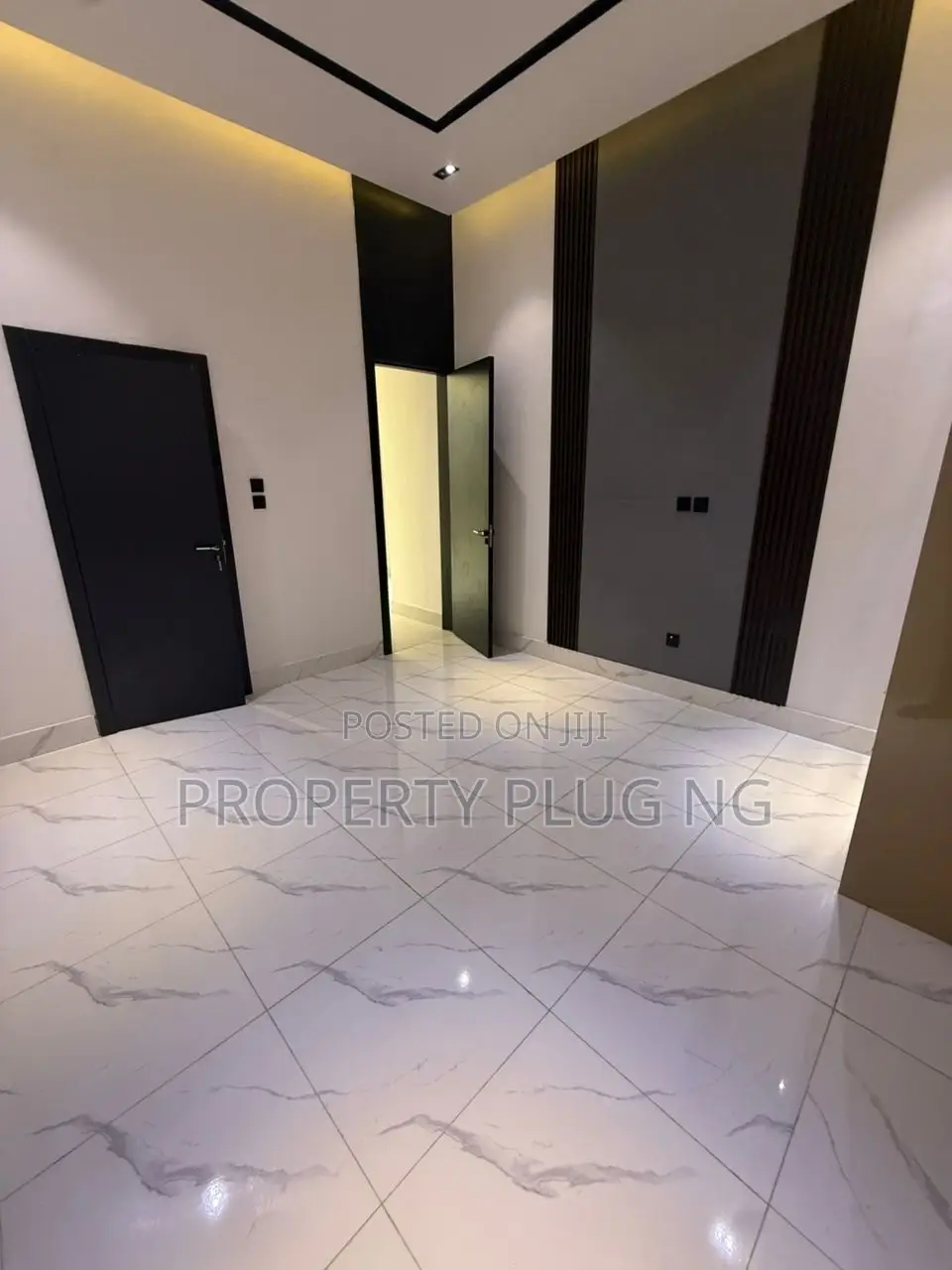 5bdrm Duplex in Captain’S Court, Off Lekki-Epe Expressway for sale