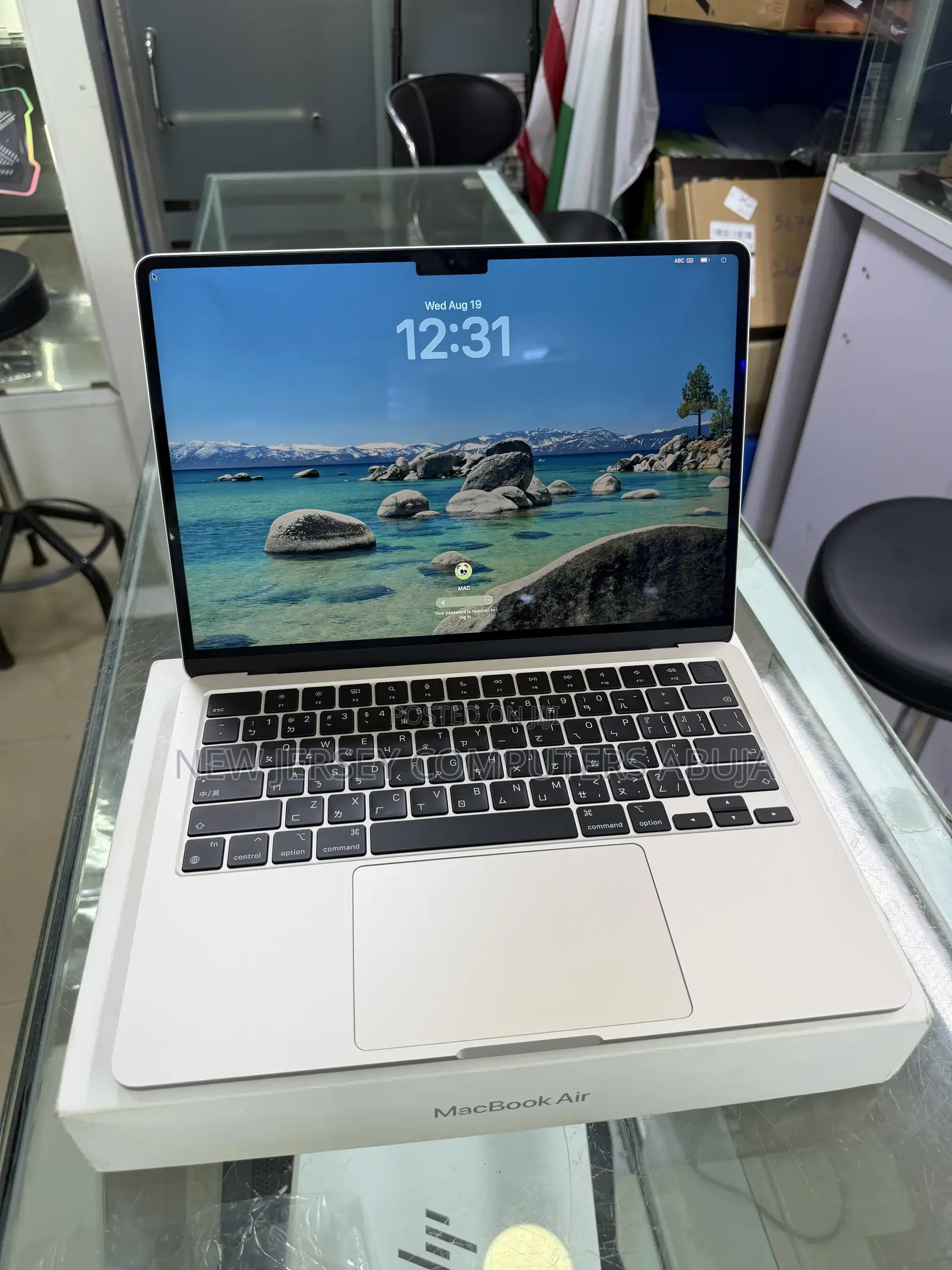 Laptop Apple MacBook Air 2024 M3 24GB Apple M3 SSD 512GB
