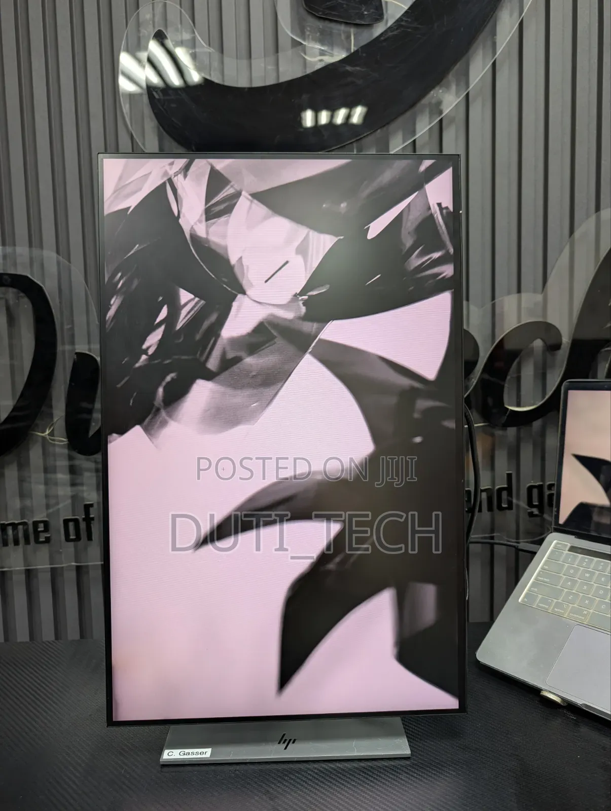 HP Z24u G3 24" WUXGA USB-C Monitor — IPS 1920×1200 WUXGA Resolution