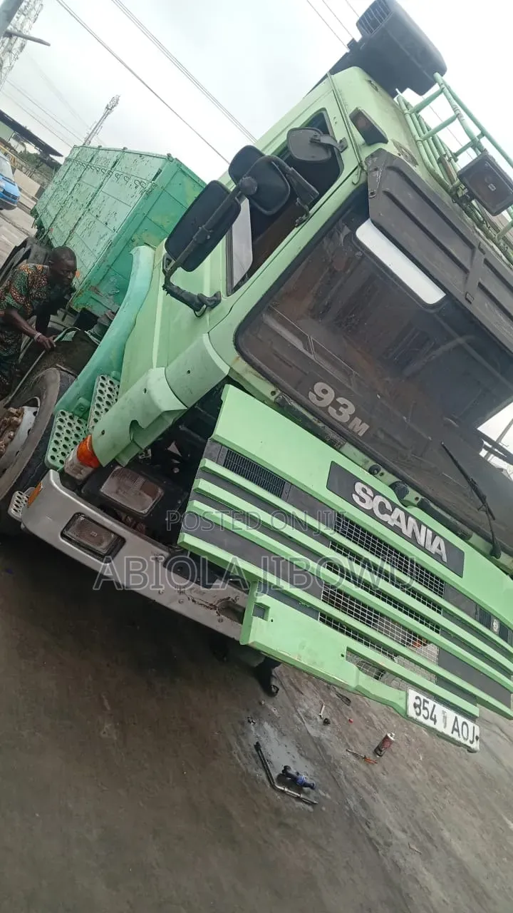 Scania 93 M