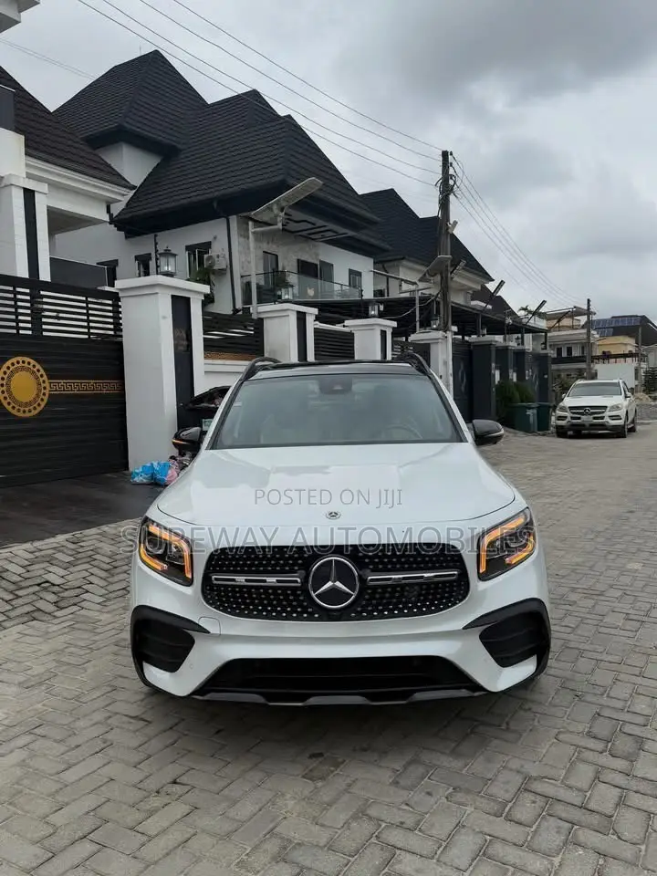 Mercedes-Benz GLB-Class GLB 250 4MATIC 2022 White