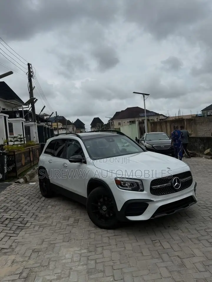 Mercedes-Benz GLB-Class GLB 250 4MATIC 2022 White