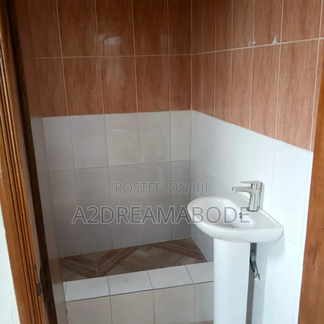 5bdrm Duplex in Ogudu Gra for rent