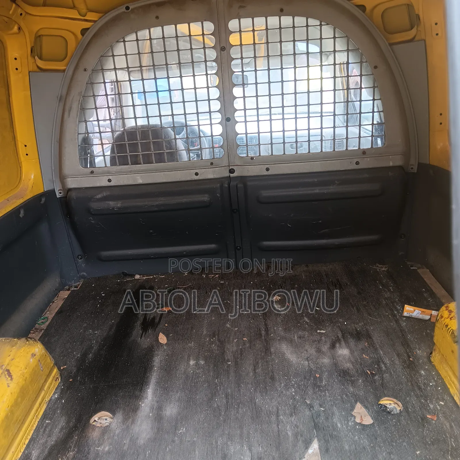 Volkswagen Caddy Life 1.9 TDi 2005 Yellow