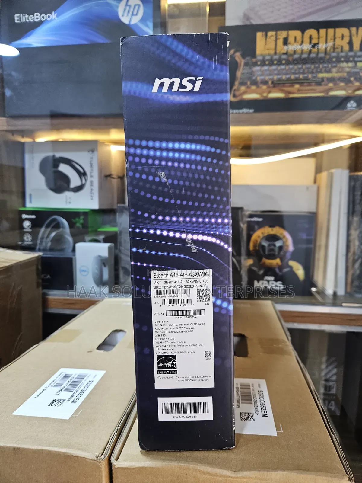 New Laptop MSI Stealth 16 AI Studio 64GB AMD Ryzen 9 SSD 2T
