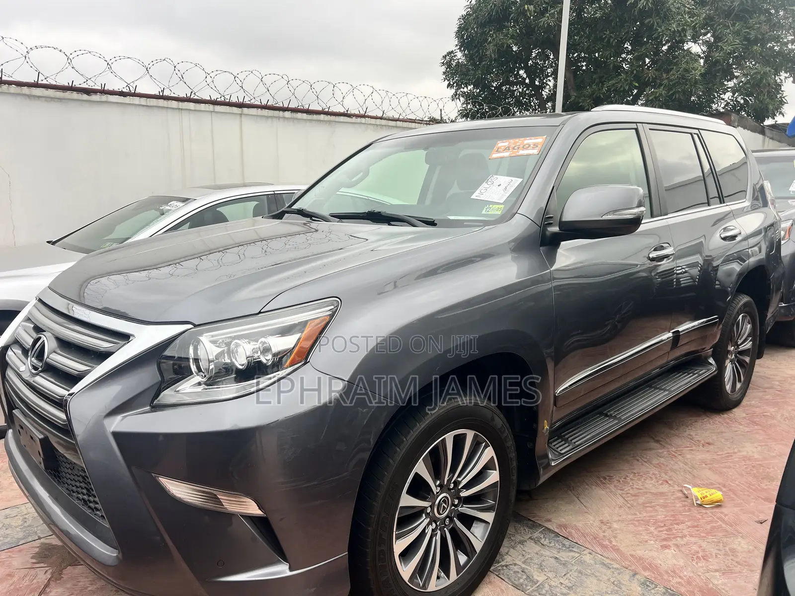 Lexus GX 460 Base 2017 Gray