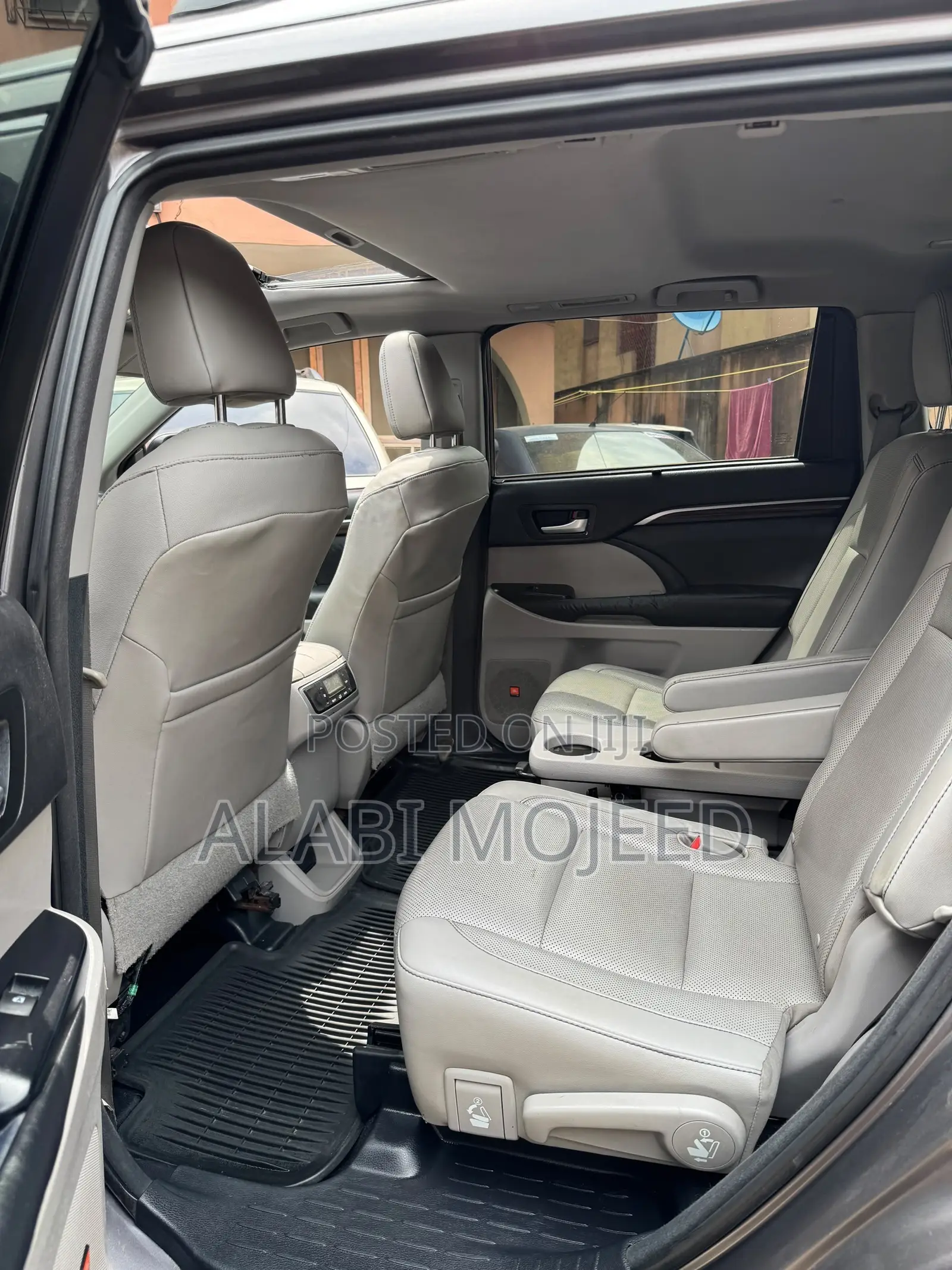Toyota Highlander Limited Platinum V6 4x4 (3.5L 6cyl 6A) 2016 Gray
