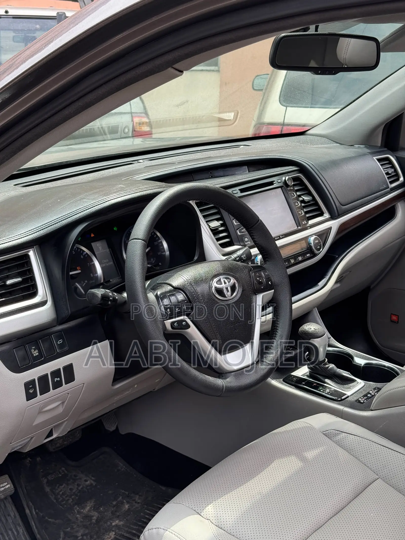 Toyota Highlander Limited Platinum V6 4x4 (3.5L 6cyl 6A) 2016 Gray