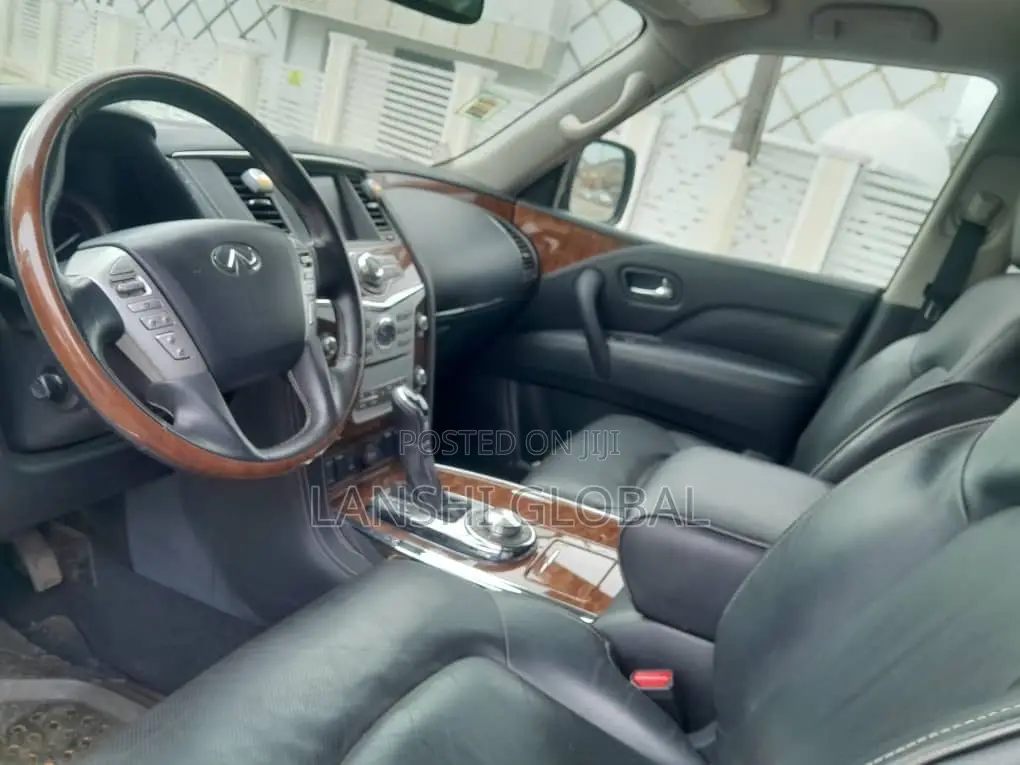 Infiniti QX80 2019 Beige