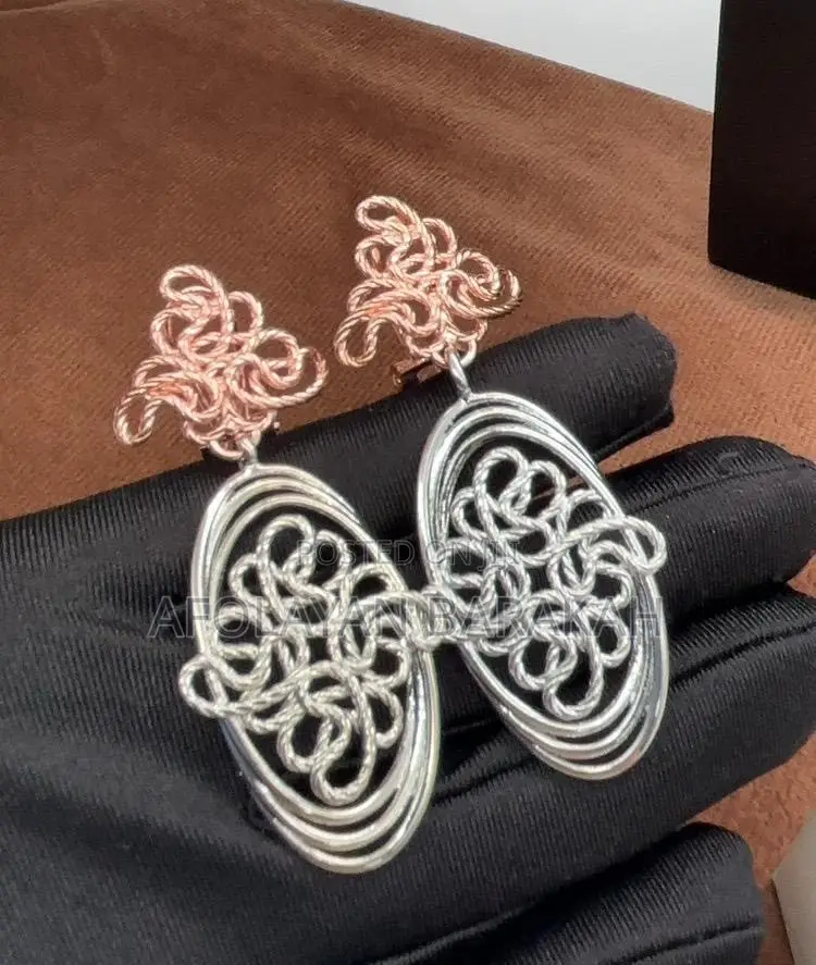 Dropping Earrings