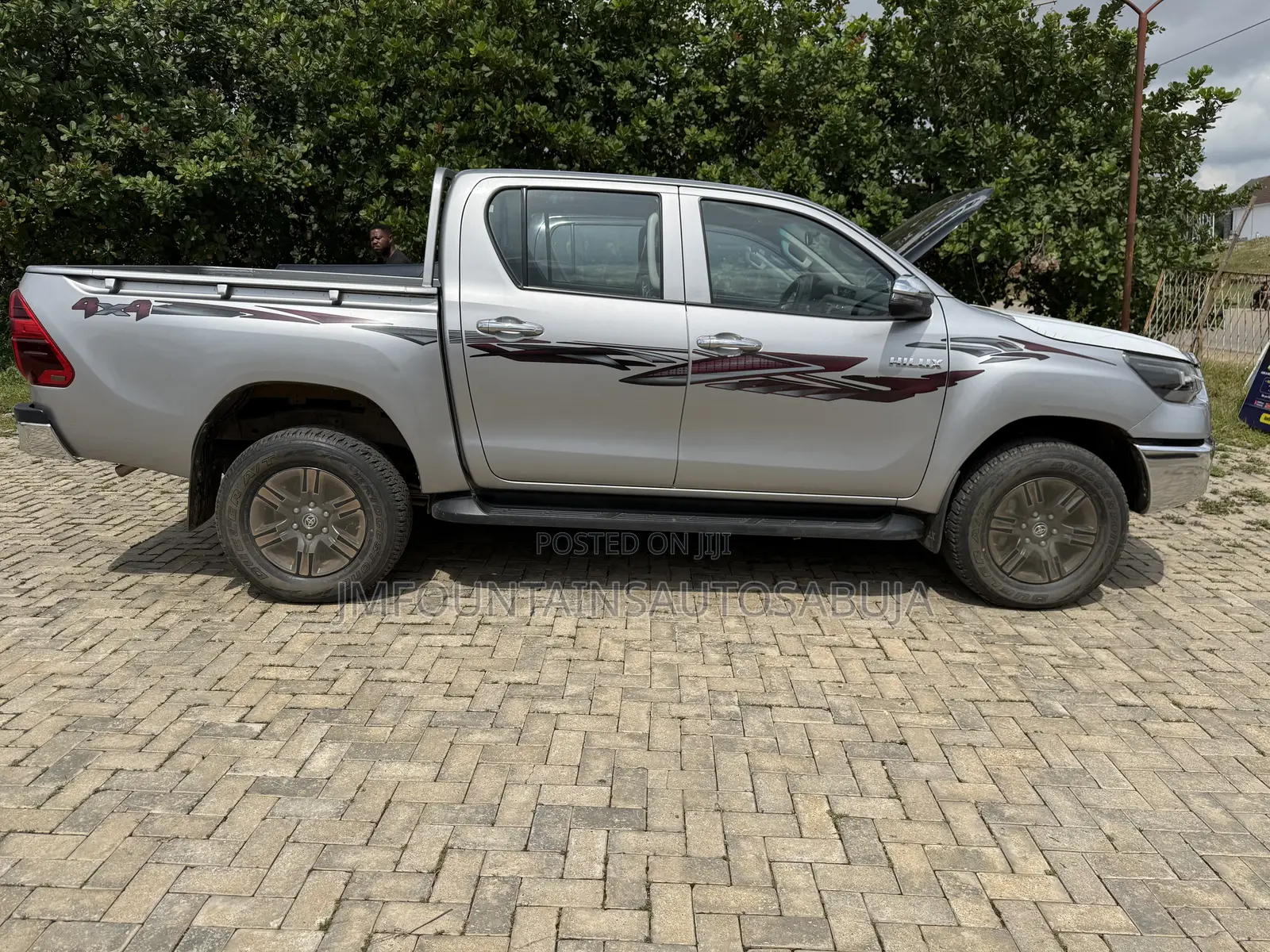 Toyota Hilux 2025 Gray