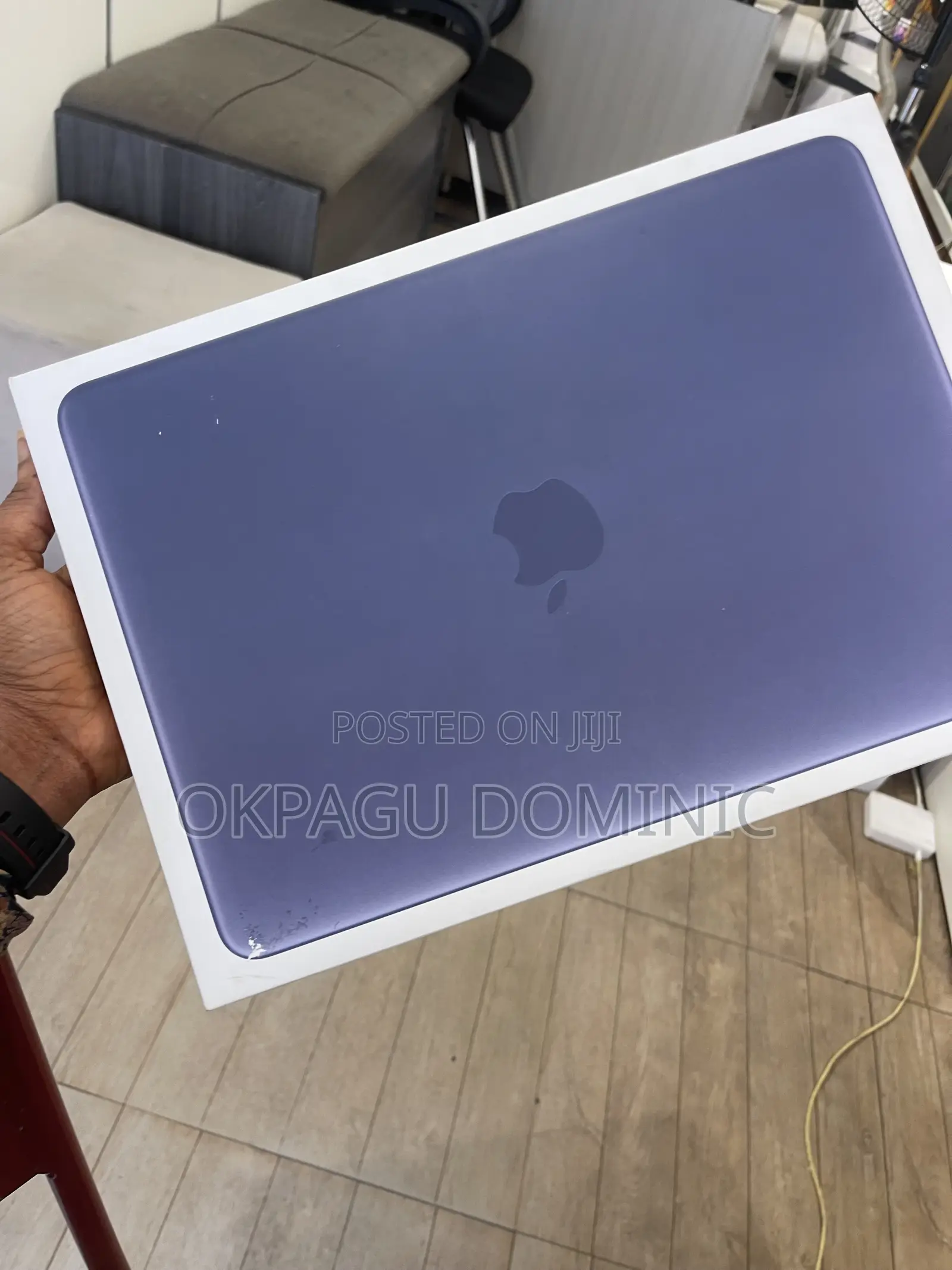 Laptop Apple MacBook Neo 2026 8GB HDD+SSD 512GB