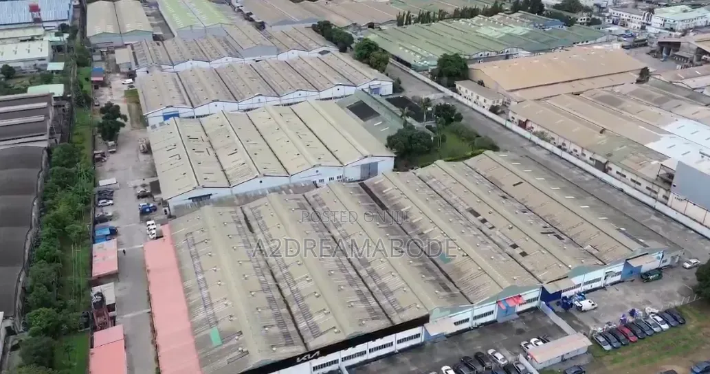 Massive Groups of Warehouses
