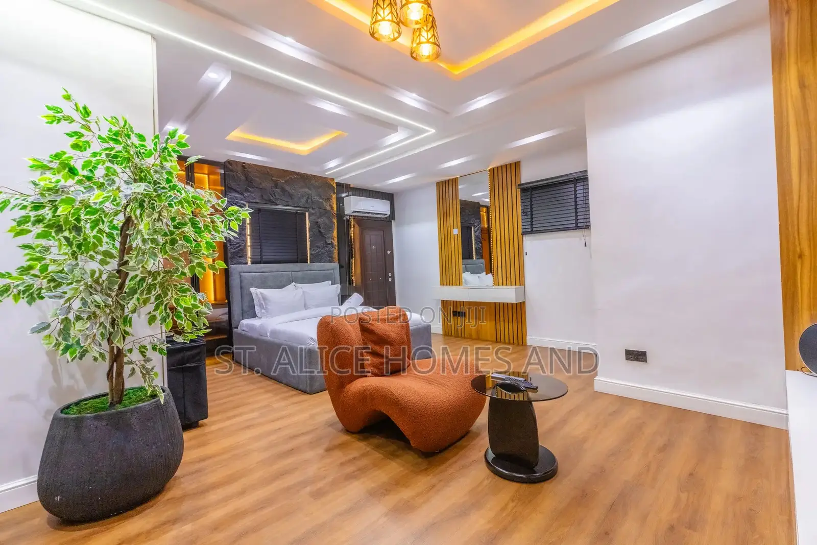 Deegliders Cassius Studio Apartment With PS5 and Private Balcony