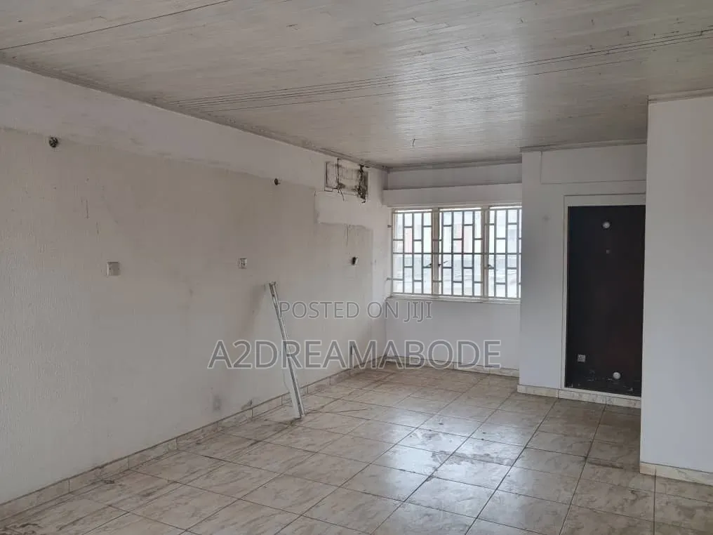 5bdrm Duplex in Ikeja Gra for rent