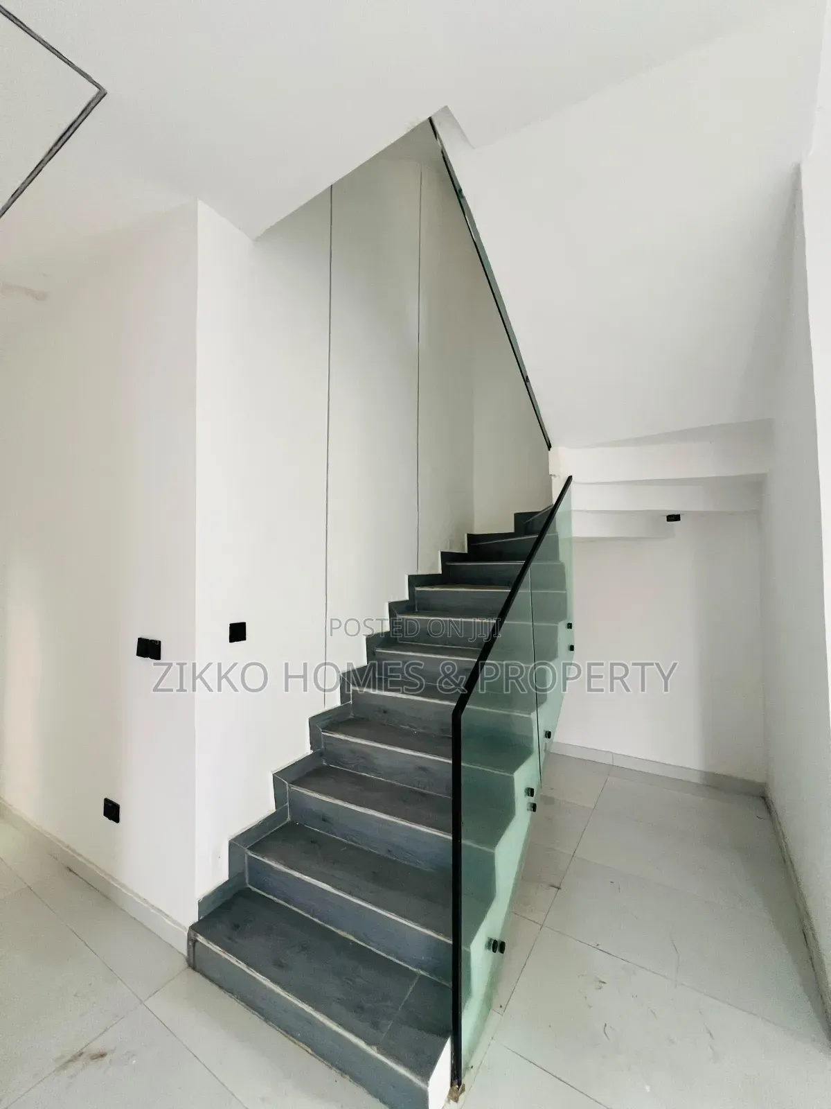 5bdrm Duplex in Ajah, Sangotedo for sale