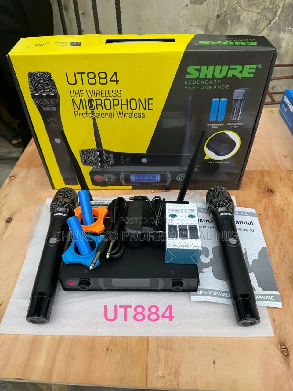 SHURE UT884 UHF Wireless Microphone System