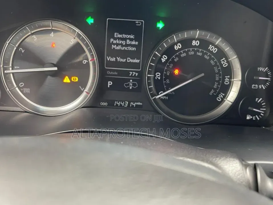 Lexus LX 570 AWD 2016 Gold