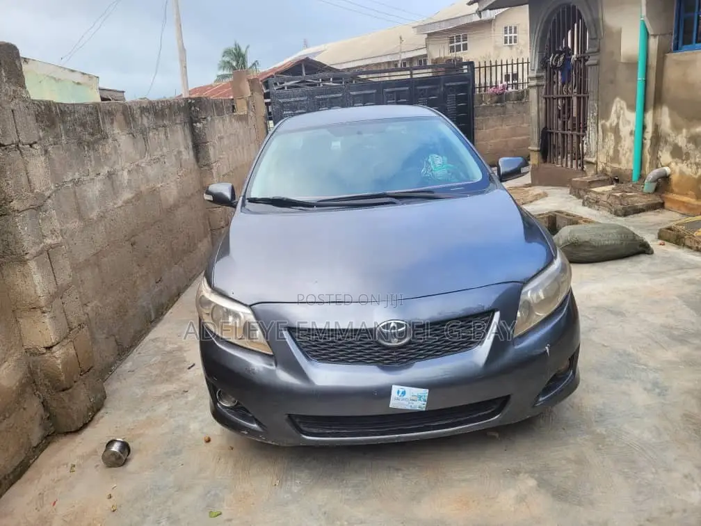 Toyota Corolla 2008 Gray