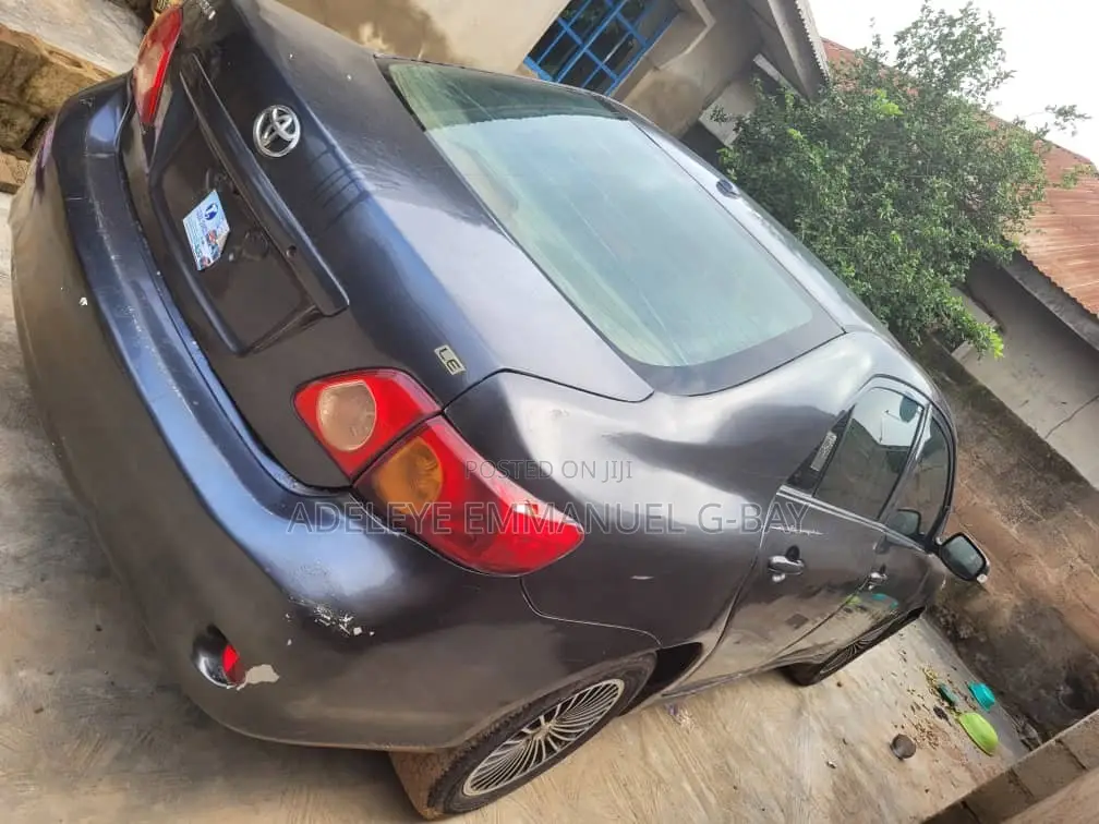 Toyota Corolla 2008 Gray