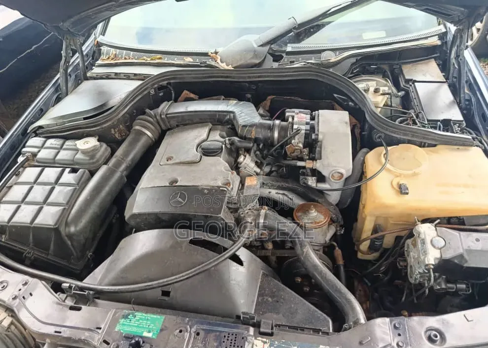 Mercedes-Benz C220 2002 Blue