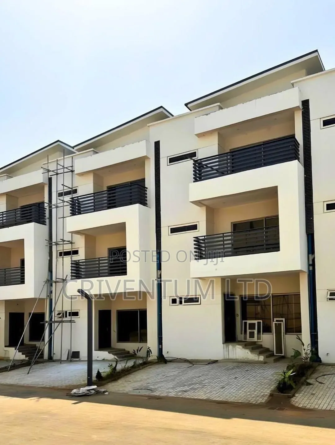 4bdrm Duplex in Life Camp for sale