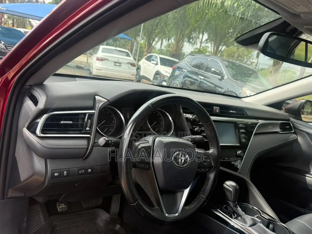 Toyota Camry SE (2.5L 4cyl 8A) 2019 Red