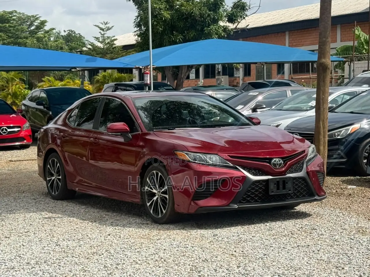 Toyota Camry SE (2.5L 4cyl 8A) 2019 Red