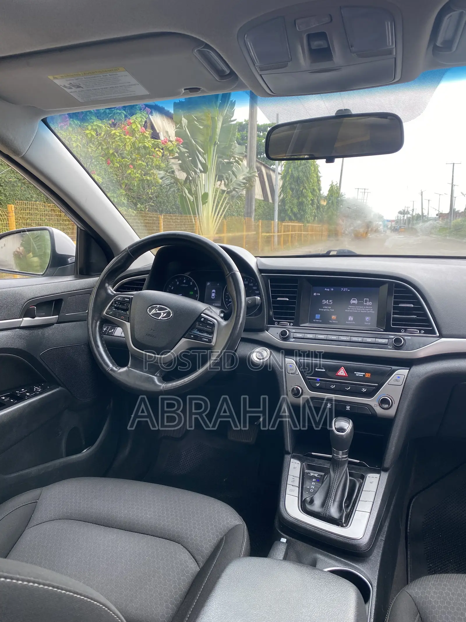 Hyundai Elantra 2018 Silver