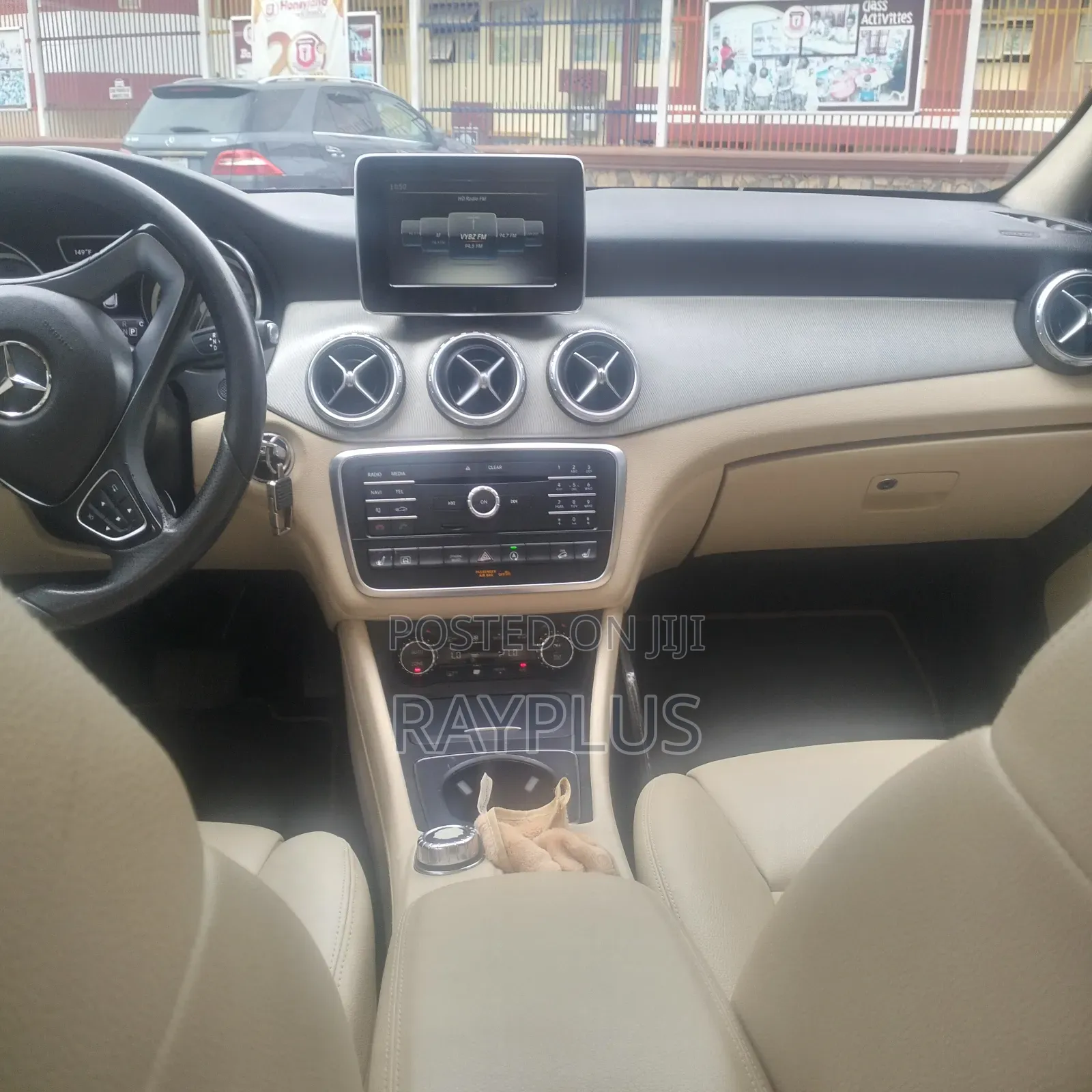 Mercedes-Benz GLA 250 2016 Blue