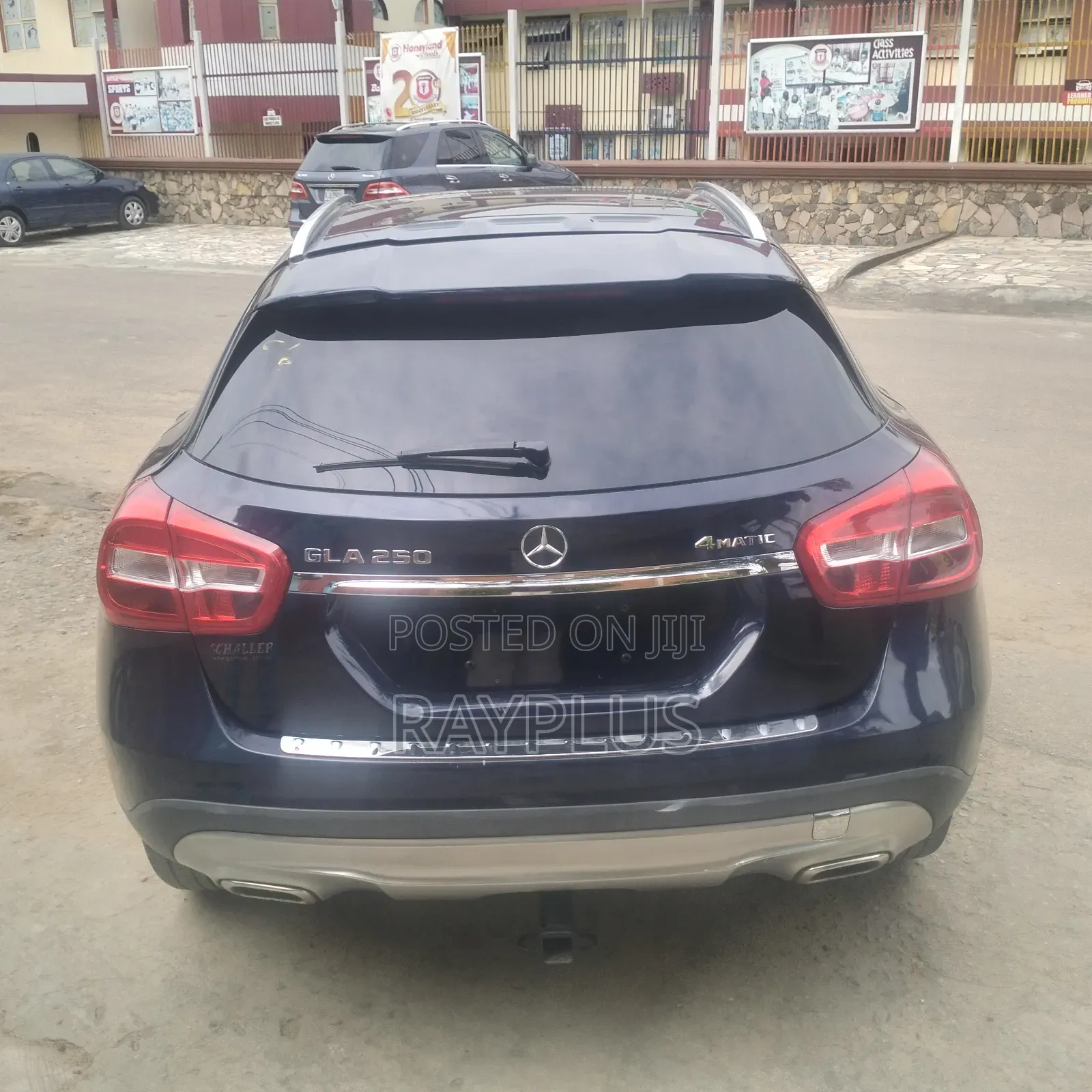 Mercedes-Benz GLA 250 2016 Blue