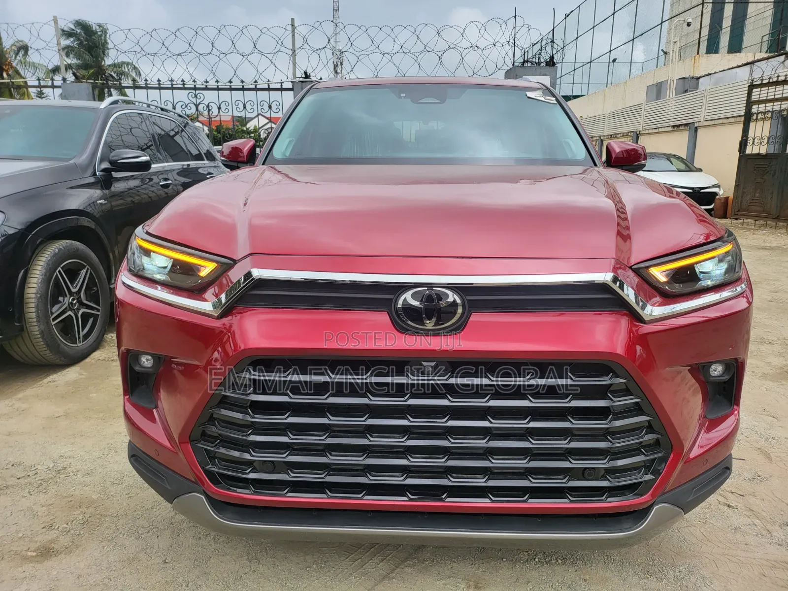 Toyota Highlander 2024 Red