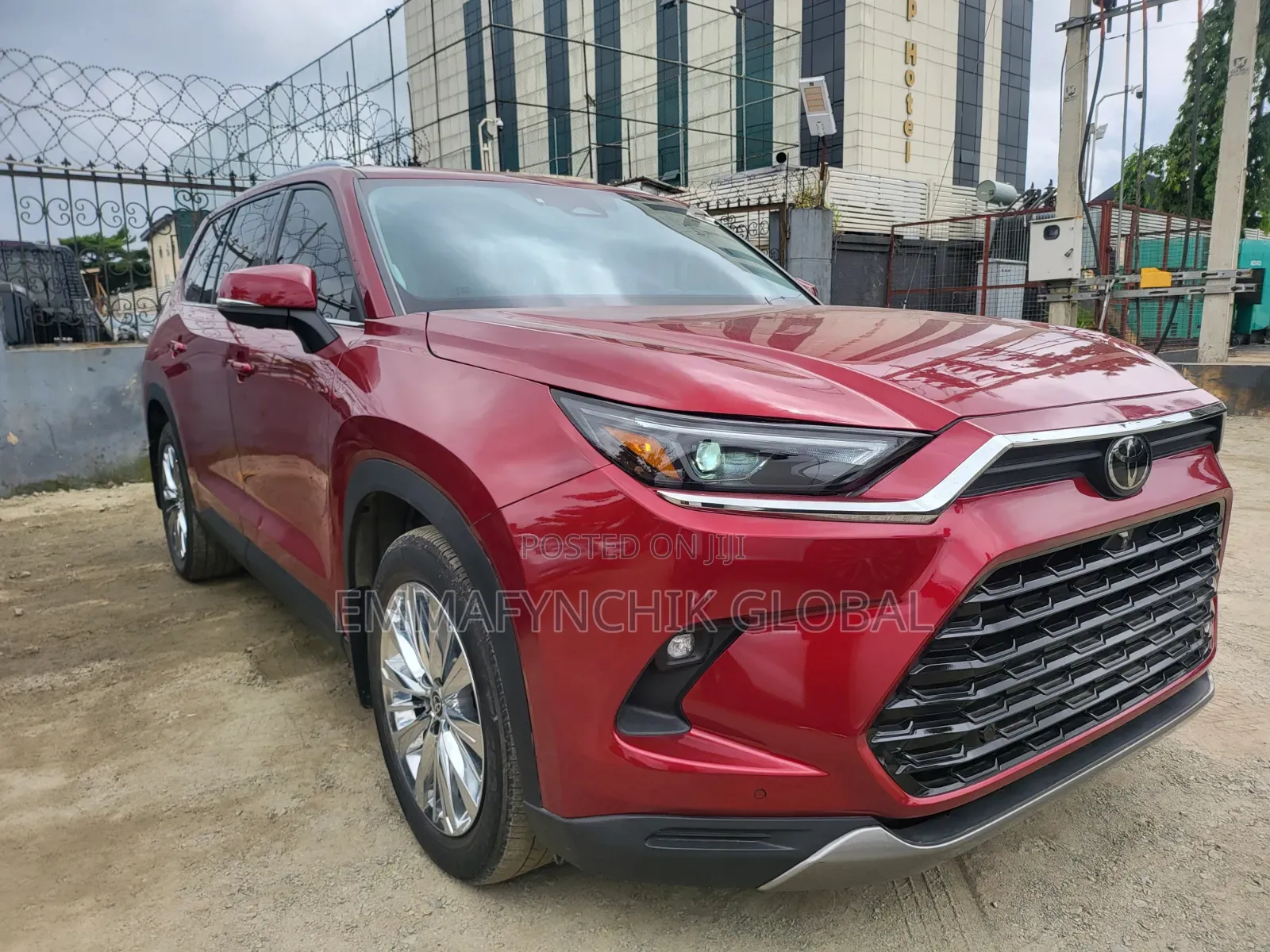 Toyota Highlander 2024 Red