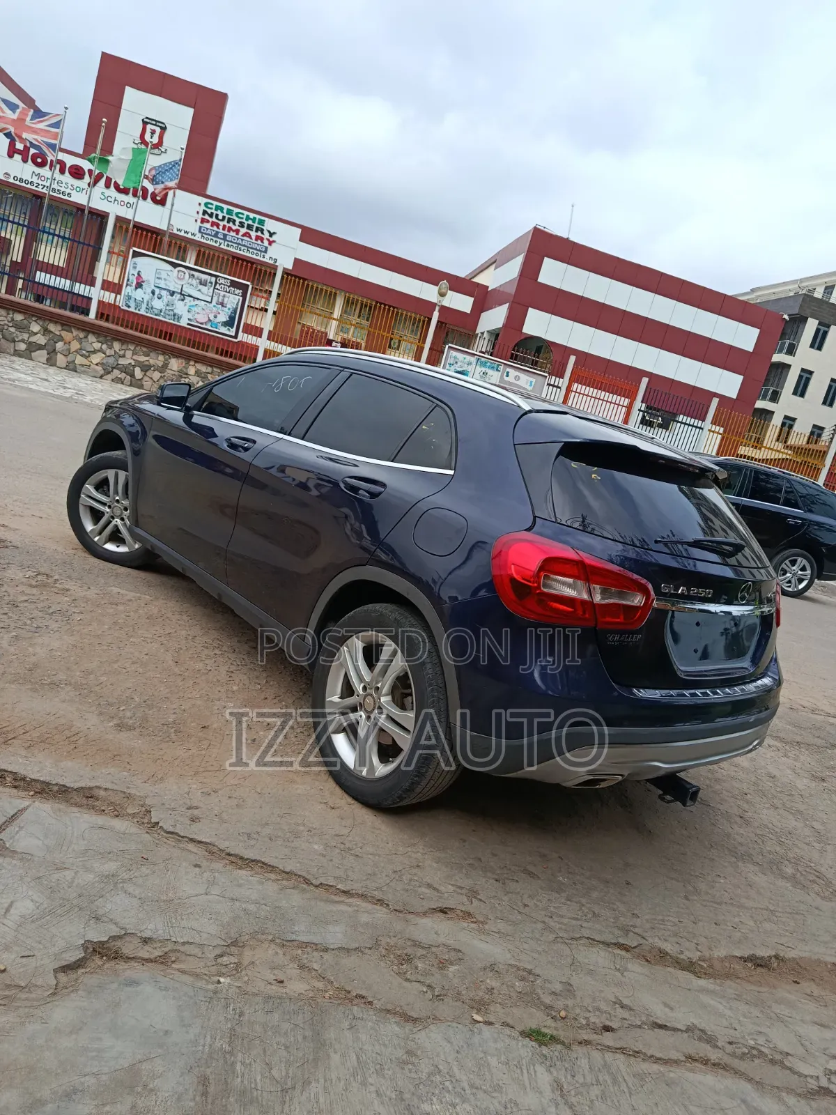 Mercedes-Benz GLA 250 2017 Blue