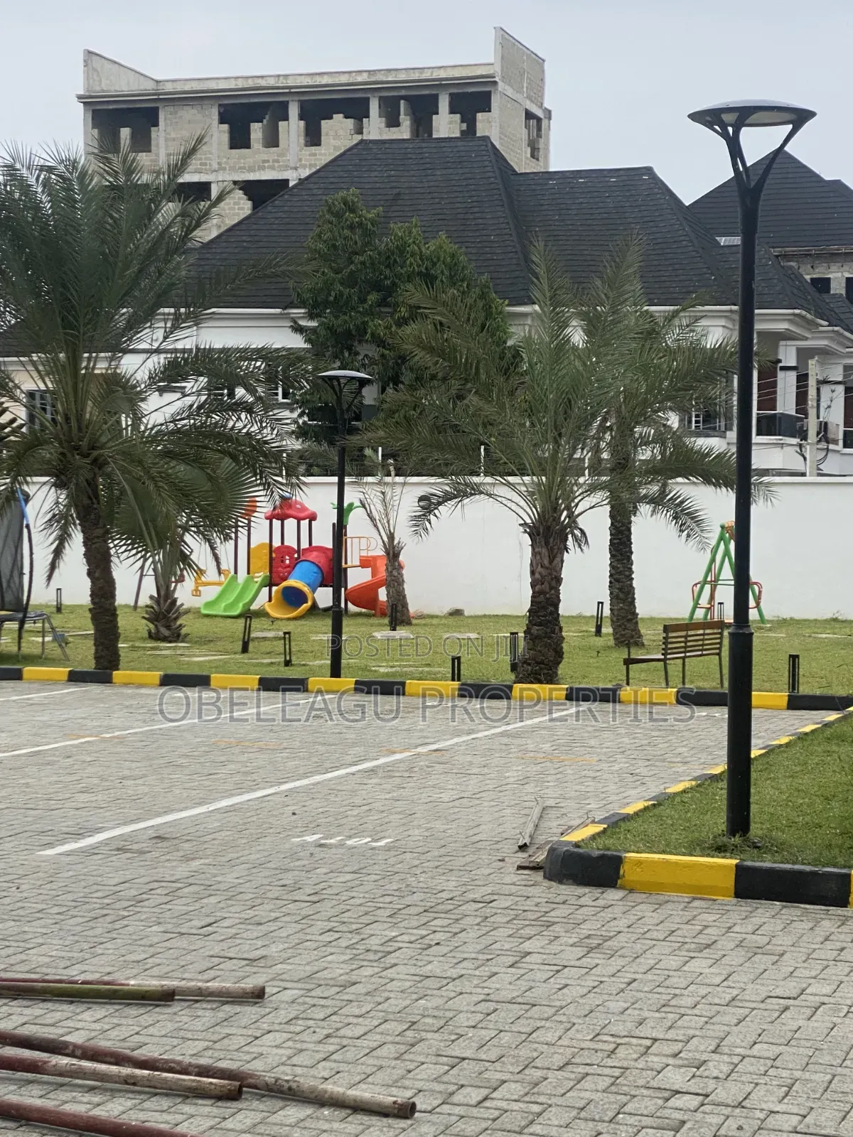 3bdrm Block of Flats in Spring Bay, Lagos Island / Lagos Island