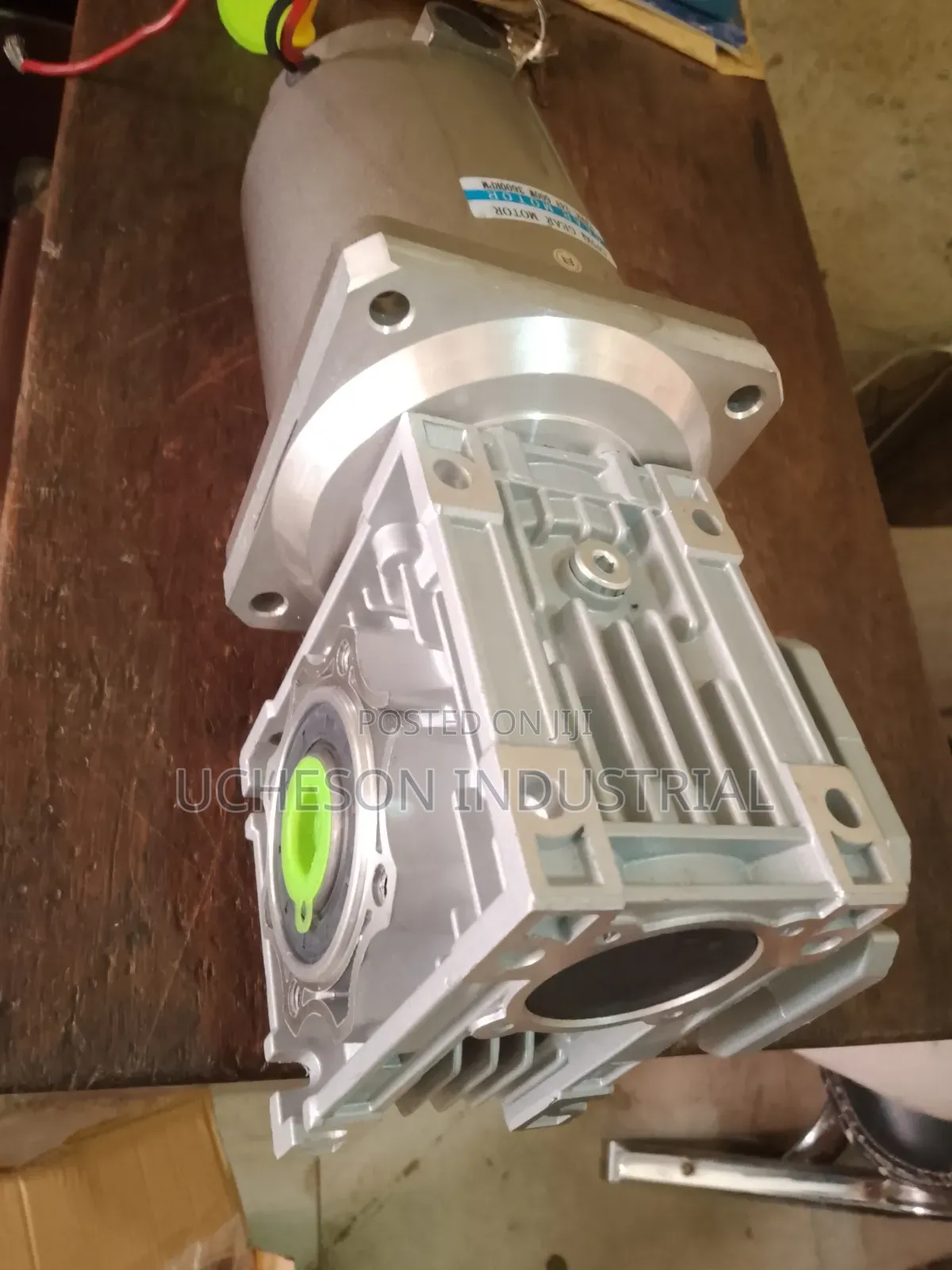Gearmotor 120DC 24V 600W 3600 RPM Rv50 Ratio 5-1
