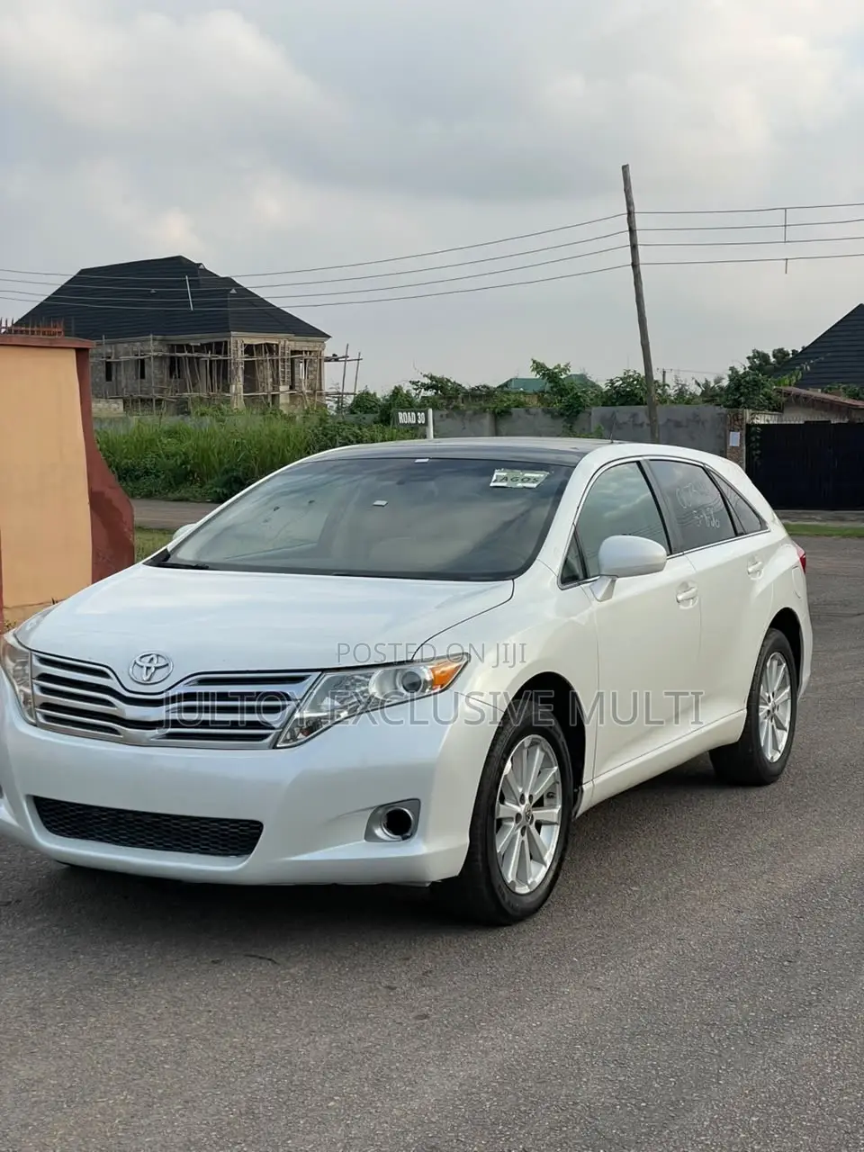 Toyota Venza LE 2011 White