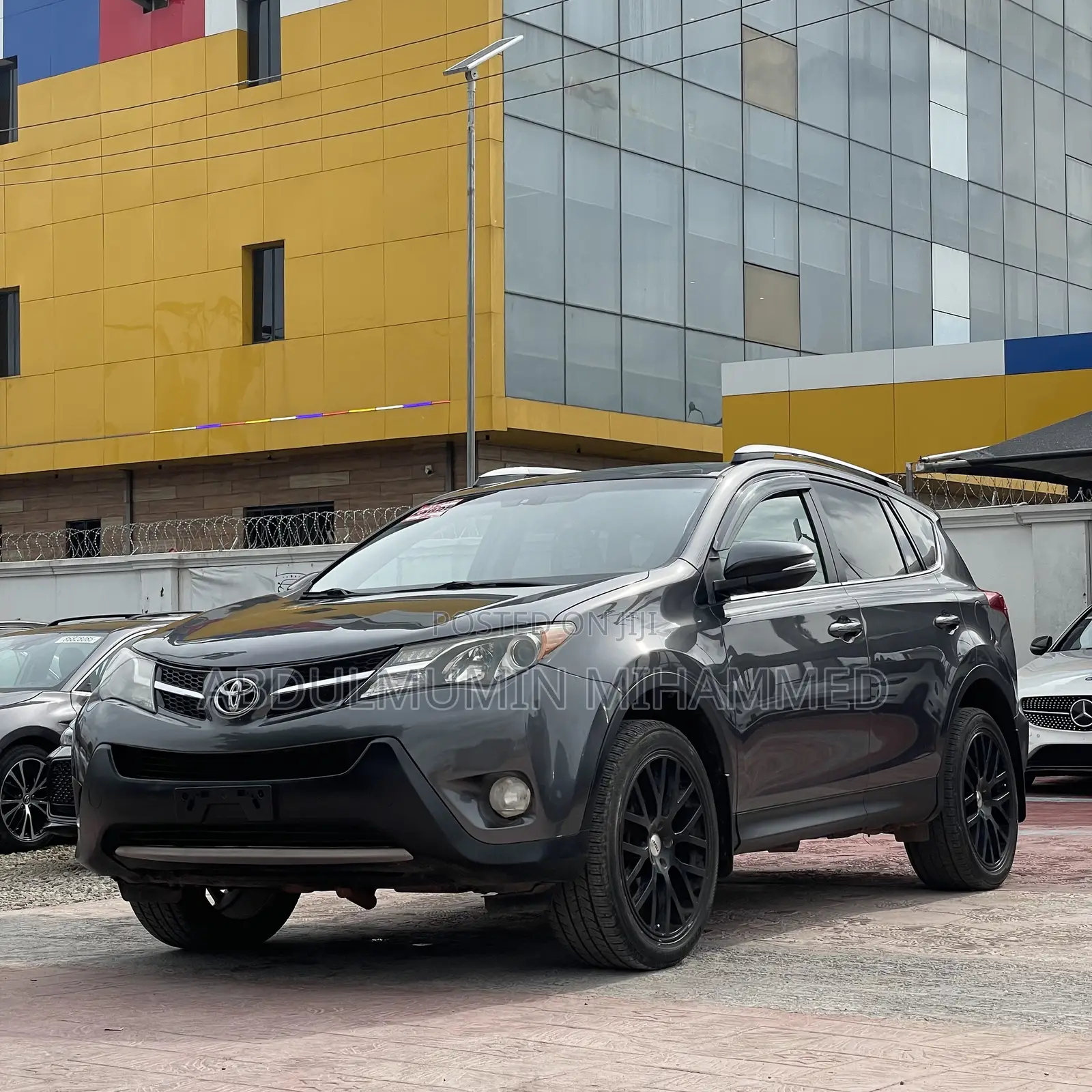 Toyota RAV4 Limited 4dr SUV AWD (2.5L 4cyl 6A) 2014 Silver